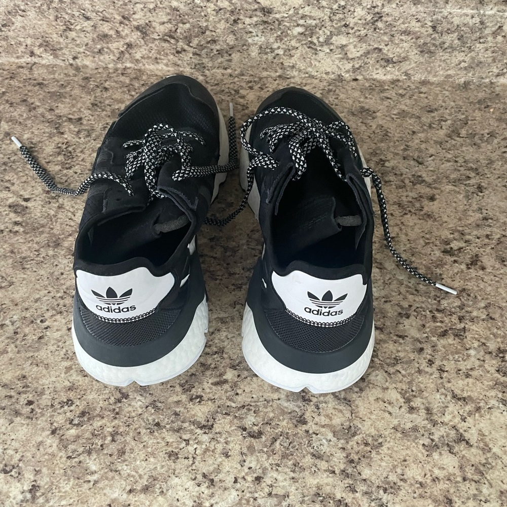 Adidas Boost - Picture 3 of 5
